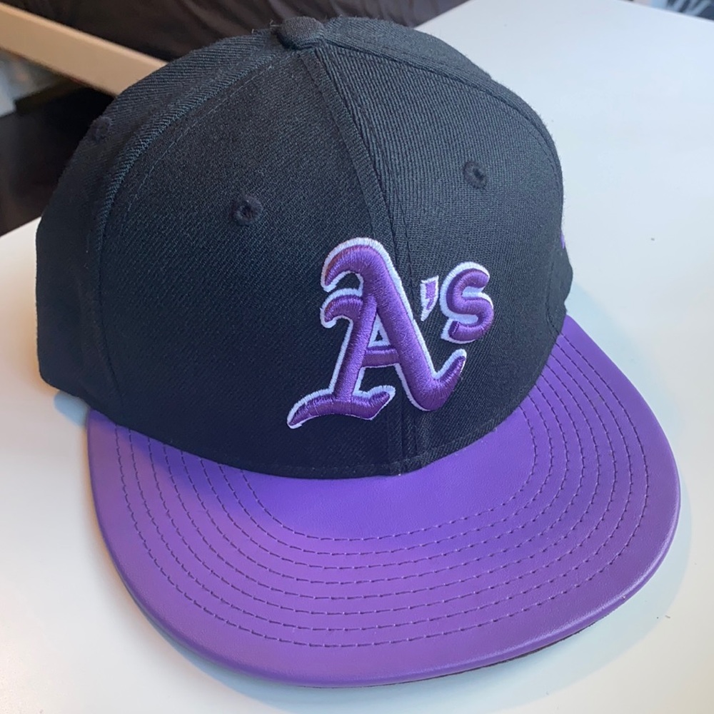 New Era 59Fifty Oakland A’s Leather Fitted Hat